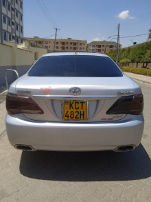 2011 TOYOTA MARK X