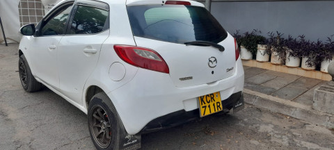 2011 MAZDA DEMIO