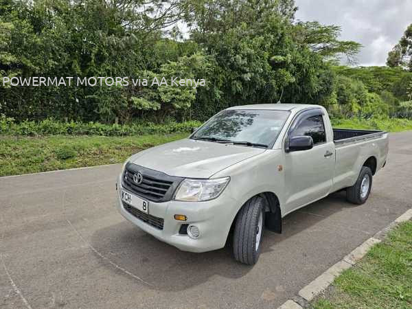 2015 TOYOTA HILUX