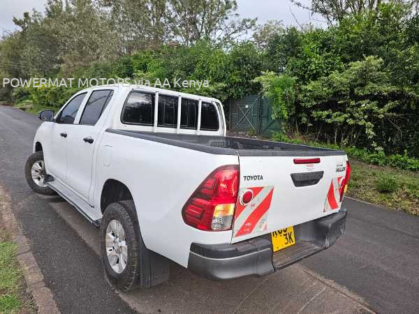 2016 TOYOTA HILUX