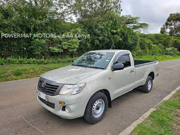 2015 TOYOTA HILUX