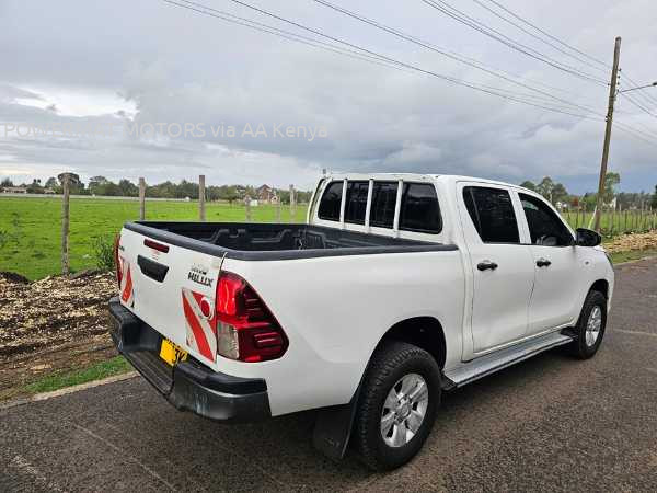 2016 TOYOTA HILUX