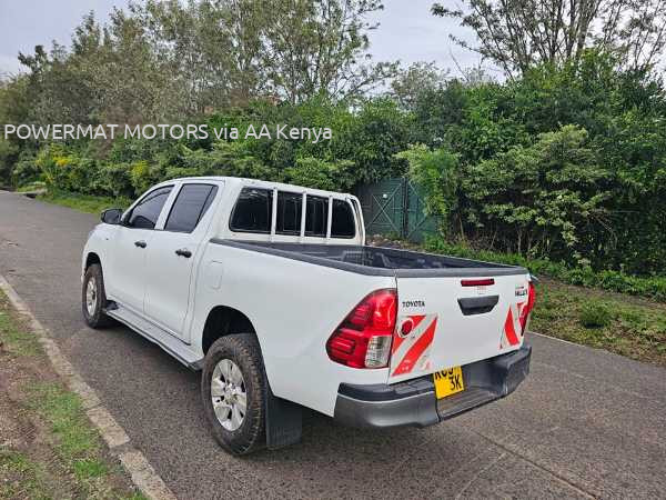 2016 TOYOTA HILUX