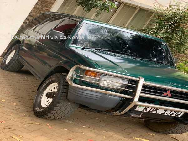 2004 MITSUBISHI PAJERO