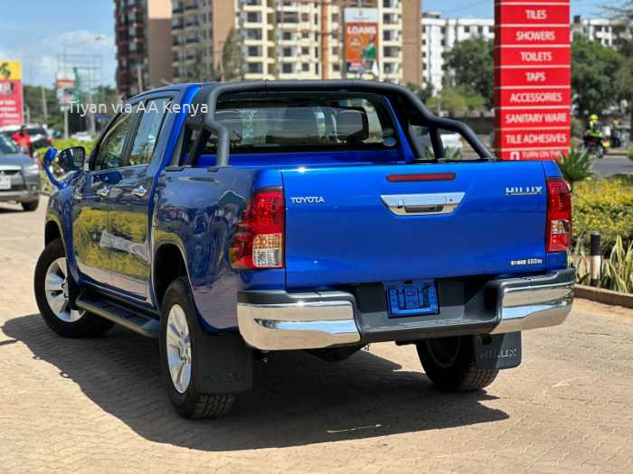 2018 TOYOTA HILUX