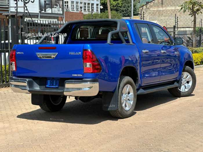 2018 TOYOTA HILUX