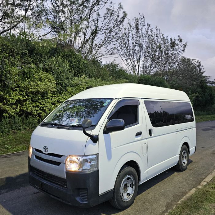 2015 TOYOTA HIACE