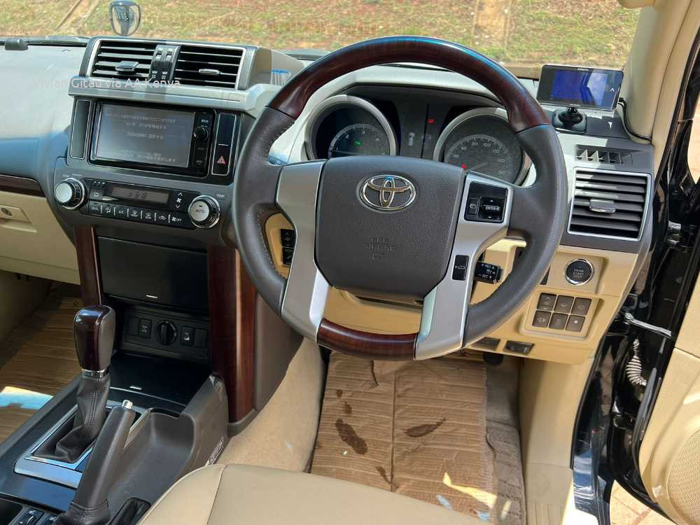 2016 TOYOTA LANDCRUISER