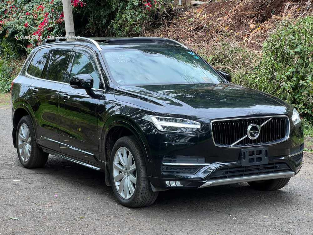 2017 VOLVO XC90