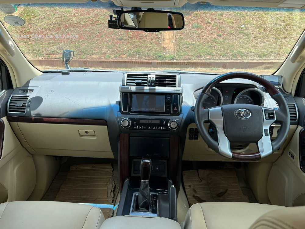 2016 TOYOTA LANDCRUISER