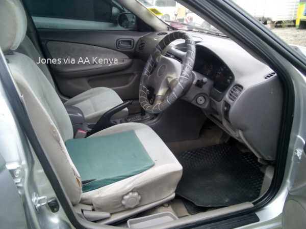 2002 NISSAN SUNNY