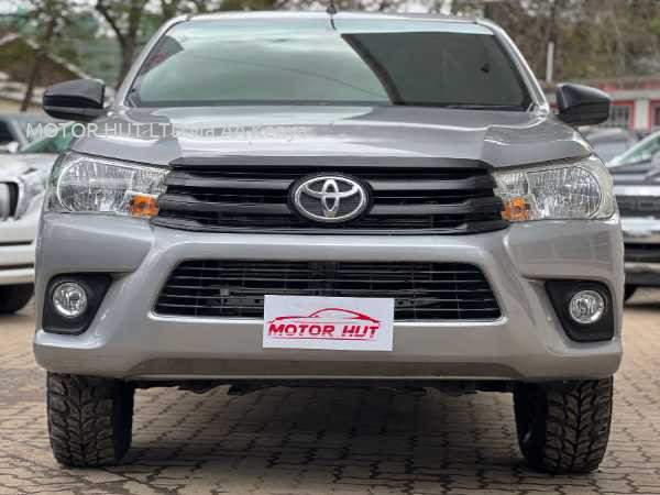 2016 TOYOTA HILUX