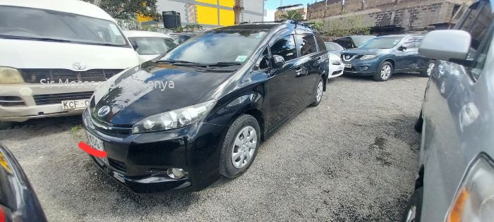 2014 TOYOTA WISH