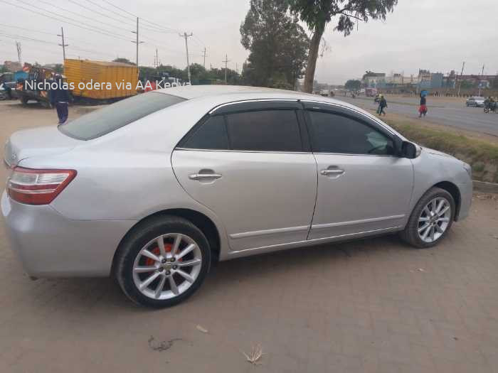 2010 TOYOTA PREMIO