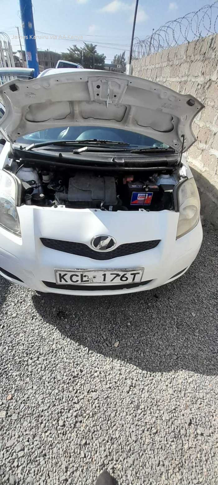 2009 TOYOTA VITZ