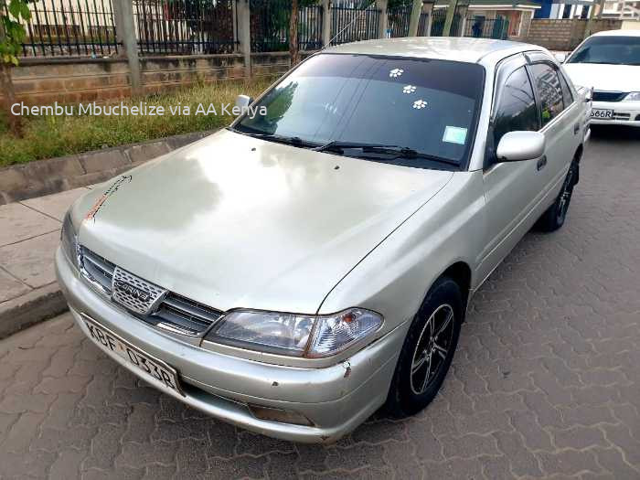 2004 TOYOTA CARINA