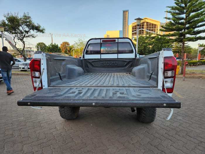 2015 ISUZU D-MAX