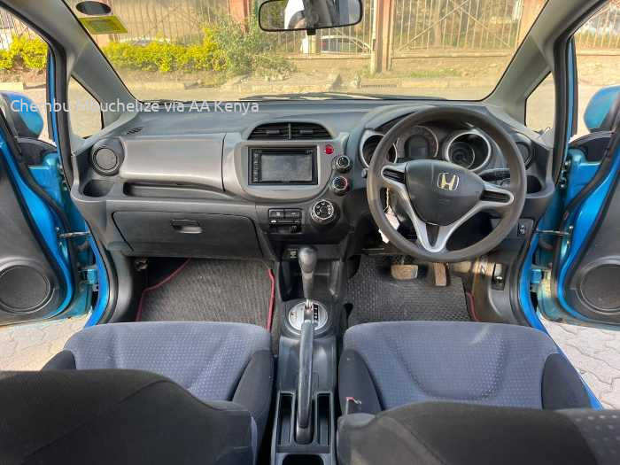 2006 HONDA FIT