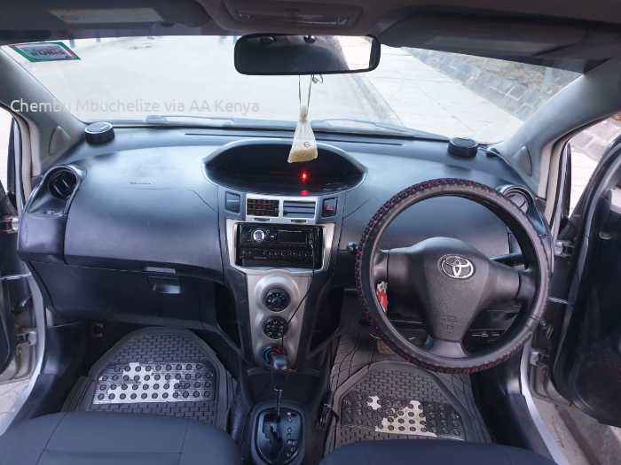 2008 TOYOTA VITZ