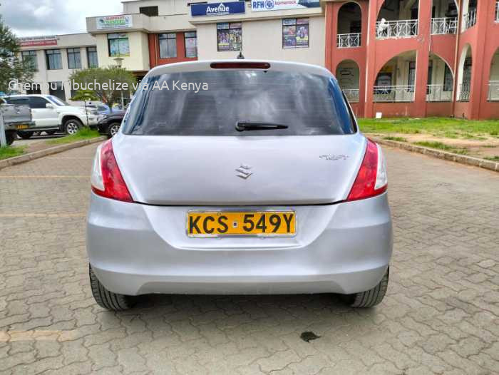 2011 SUZUKI SWIFT