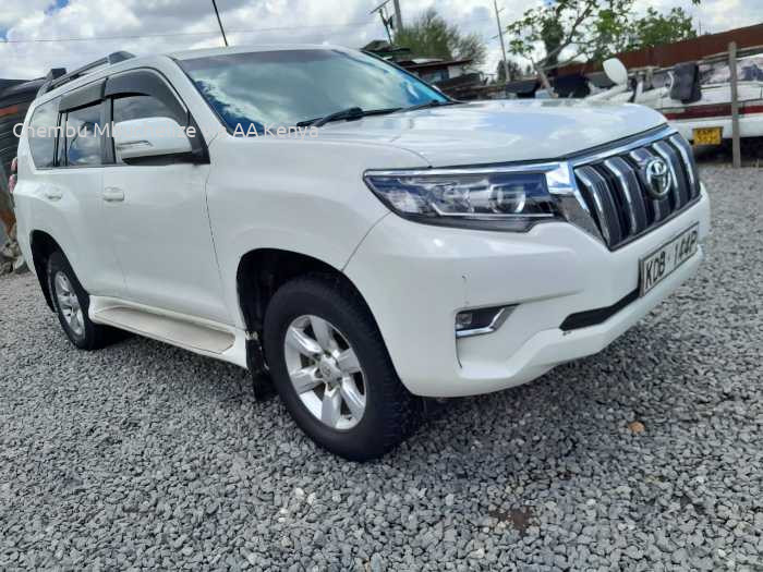 2013 TOYOTA LANDCRUISER