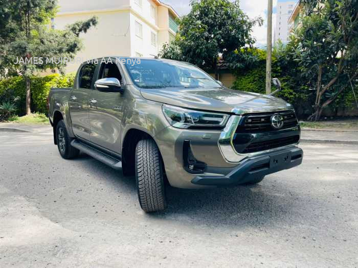 2020 TOYOTA HILUX