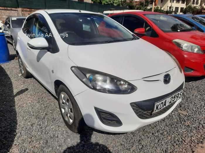 2013 MAZDA DEMIO