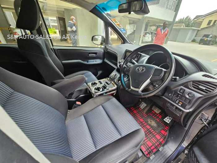 2016 TOYOTA NOAH