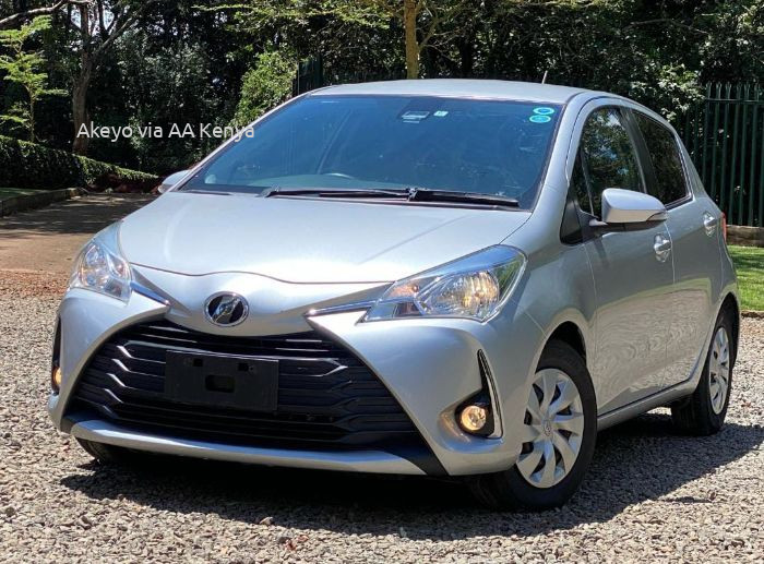 2017 TOYOTA VITZ