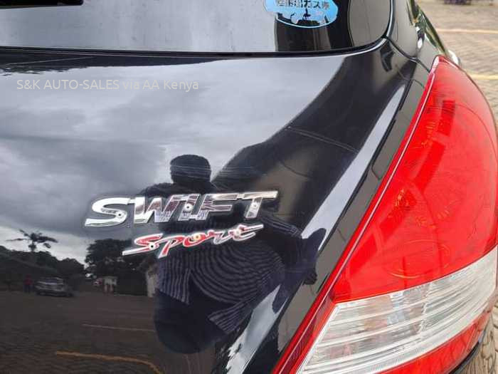 2015 SUZUKI SWIFT