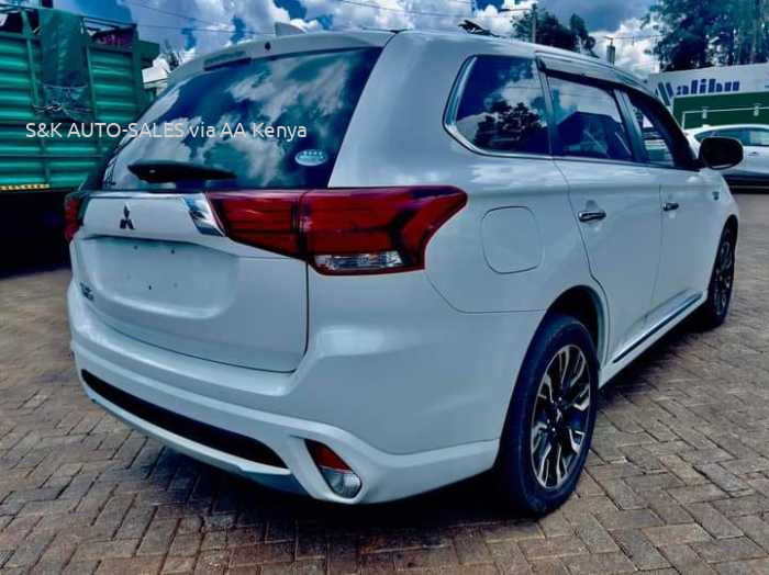 2016 MITSUBISHI OUTLANDER