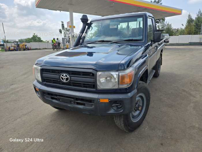 2018 TOYOTA LANDCRUISER