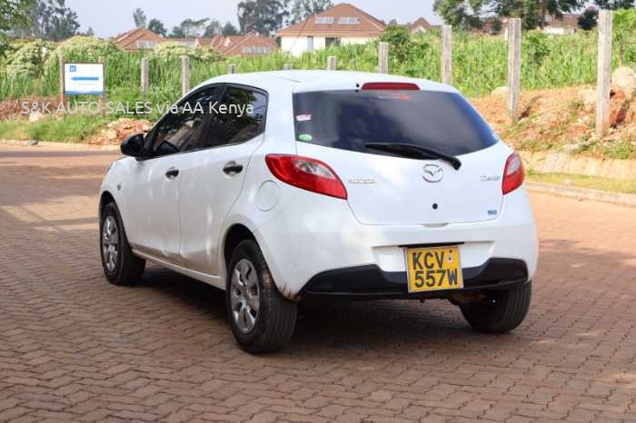 2012 MAZDA DEMIO