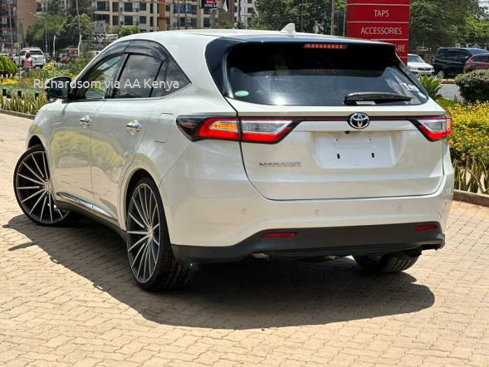 2017 TOYOTA HARRIER