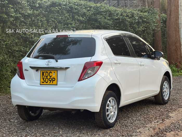 2014 TOYOTA VITZ