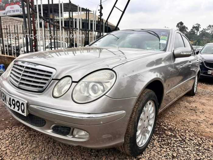 2003 MERCEDES BENZ E200