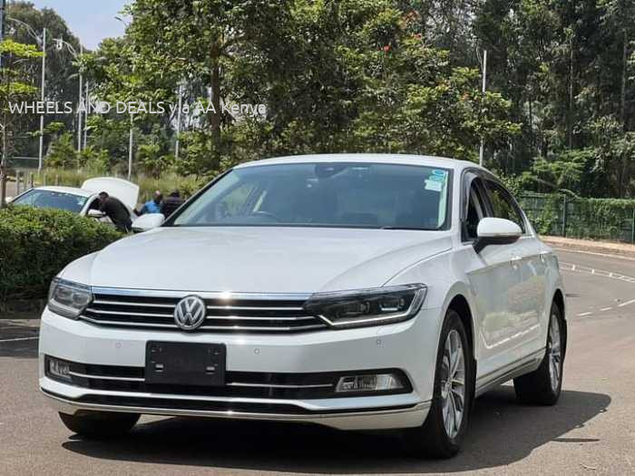 2016 VOLKSWAGEN PASSAT