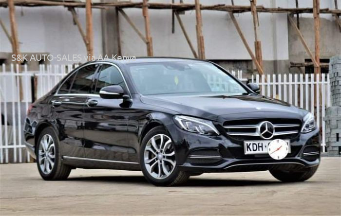 2015 MERCEDES BENZ C 200