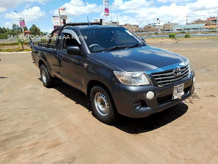 2014 TOYOTA HILUX