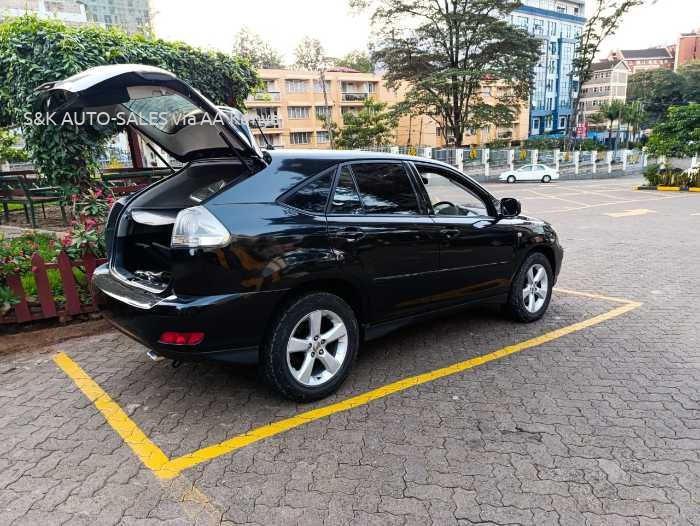 2006 TOYOTA HARRIER