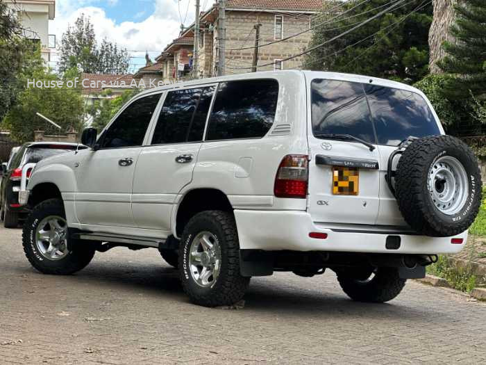 2004 TOYOTA LANDCRUISER