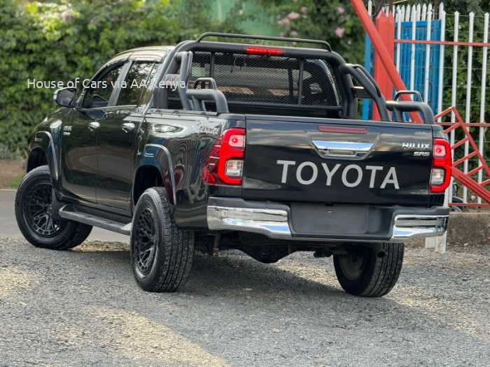 2016 TOYOTA HILUX