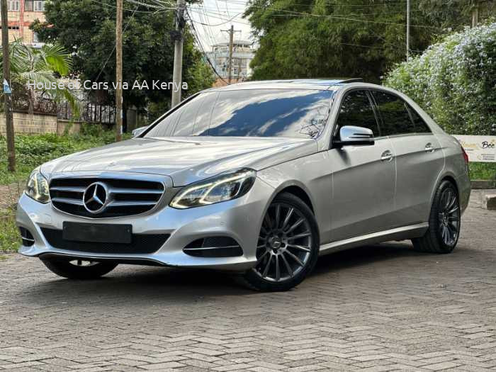 2014 MERCEDES BENZ E200