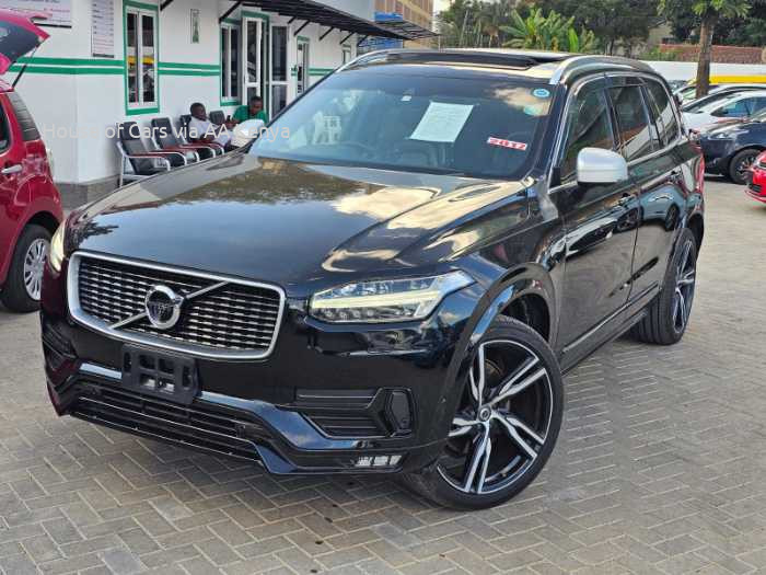 2017 VOLVO XC90