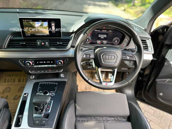 2018 AUDI Q5