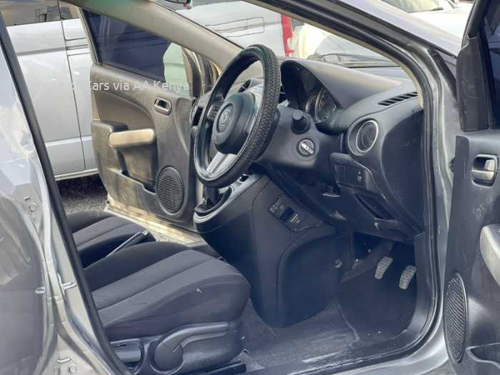 2012 MAZDA DEMIO