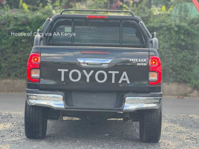 2016 TOYOTA HILUX