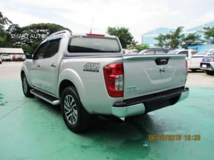 2015 NISSAN NAVARA