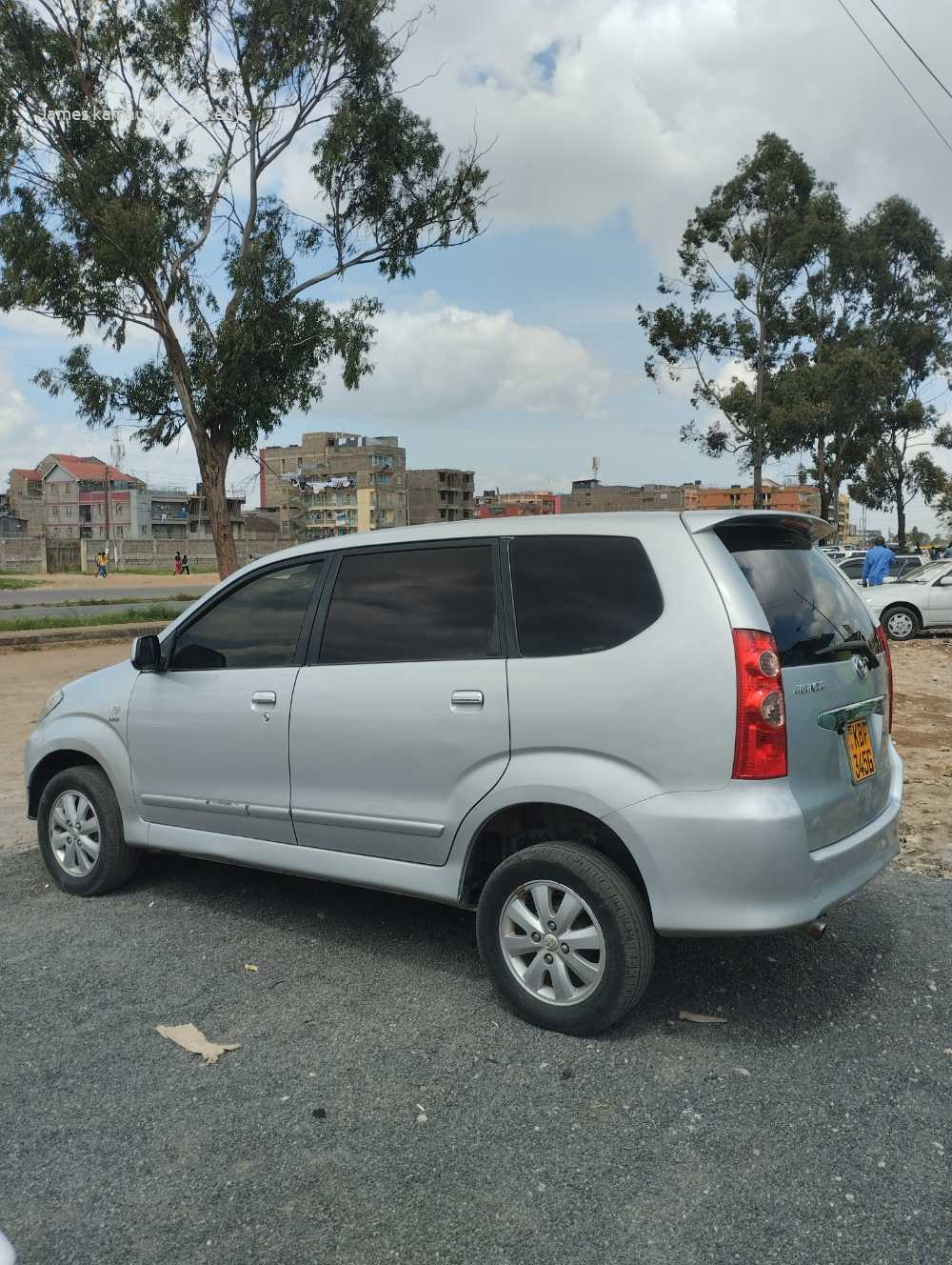 2005 TOYOTA AVANZA