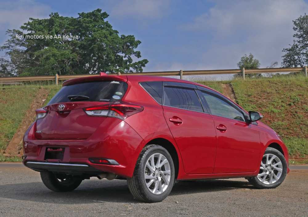 2016 TOYOTA AURIS